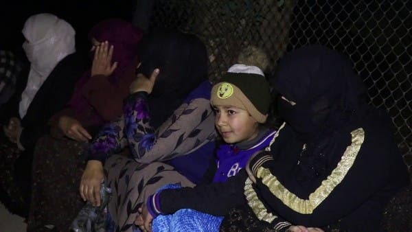 الخبز عملة نادرة في شمال سوريا