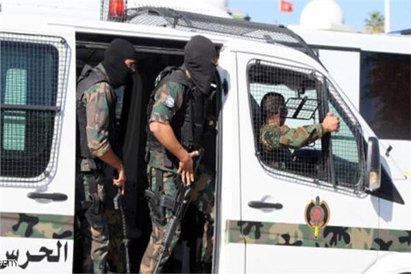 تونس: ضبط 4 أشخاص أجانب تسللوا عبر الحدود البرية
