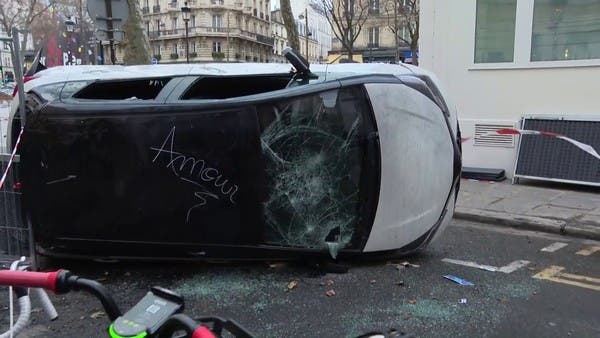 موسكو تخطط لمعاقبة الروس الذين غادروا البلاد وقت الحرب