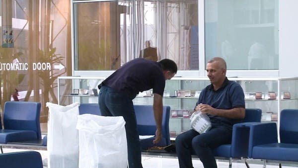 الحكومة العراقية تشدد الإجراءات لمنع المضاربة على الدولار