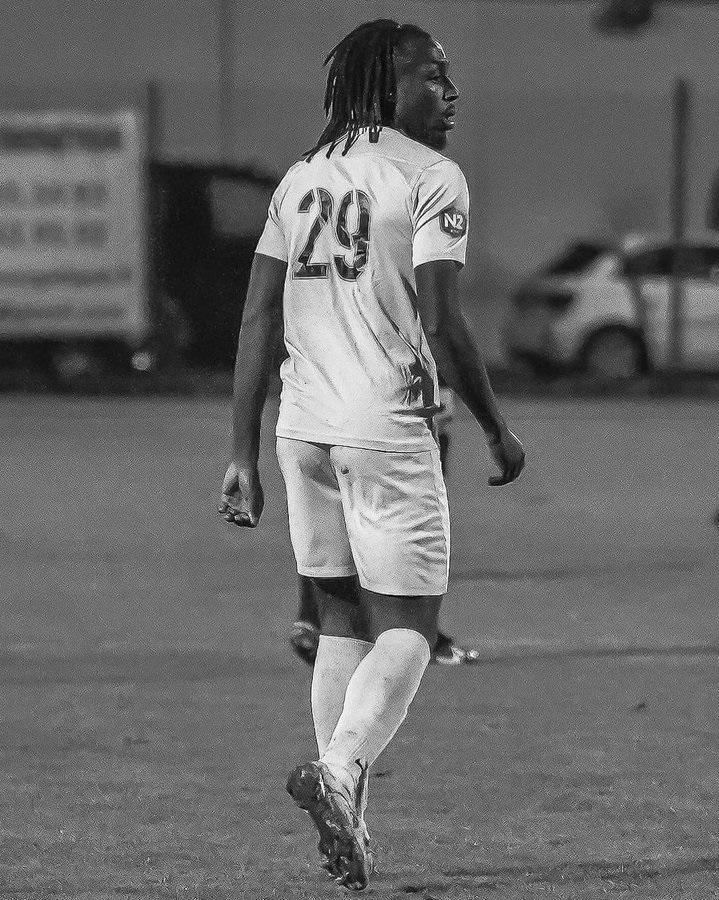 27 رصاصة تنهي حياة اللاعب السنغالي ميندي