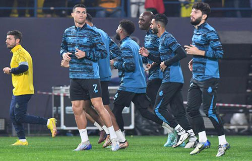جماهير نادي النصر تستقبل رونالدو بجنون و”الدون” يؤكد ان مسيرته الكروية لن تنتهي في السعودية