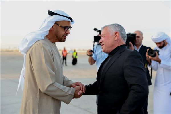 لبحث الأوضاع في المنطقة.. محمد بن زايد يلتقي الملك عبدلله في قصر الشاطئ بأبوظبي