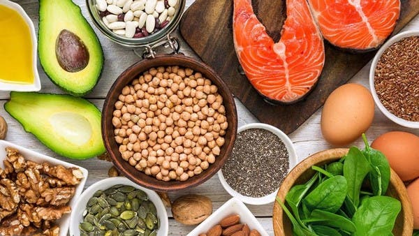 إذا كنت تحاول إنقاص وزنك.. احرص على تناول 7 أطعمة بينها الحلوى!