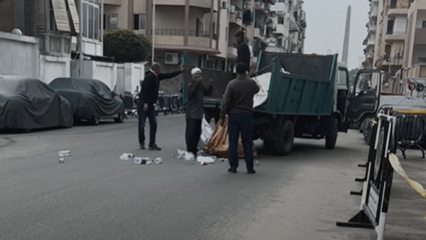 إهانة عامل النظافة.. نهاية مفاجئة لواقعة أغضبت المصريين 