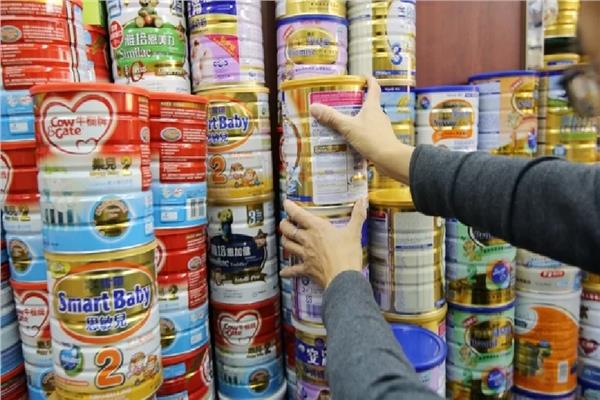 بعد رفع الدعم… حليب الأطفال لم يعد بمتناول اللبنانيين
