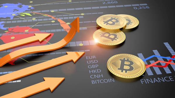 “بيتكوين” تقفز فوق 18 ألف دولار.. وخبير تشفير يحذر!