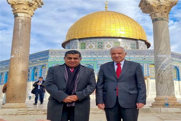 وزير بريطانيا لشؤون الشرق الأوسط يصلي بـ«الأقصى».. ويؤكد التزام بلاده تجاه الشعب الفلسطيني