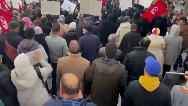 إعدام علي أكبري يكشف حرب الأجنحة داخل النظام الإيراني