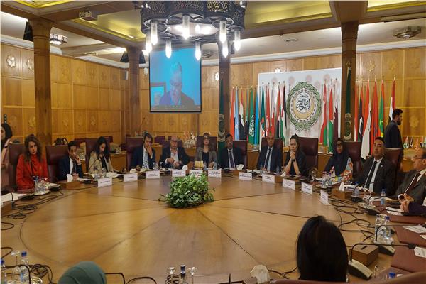 الجامعة العربية ومركز المسلم بكندا يتابعان التحديات التى تواجه الجاليات بالمهجر
