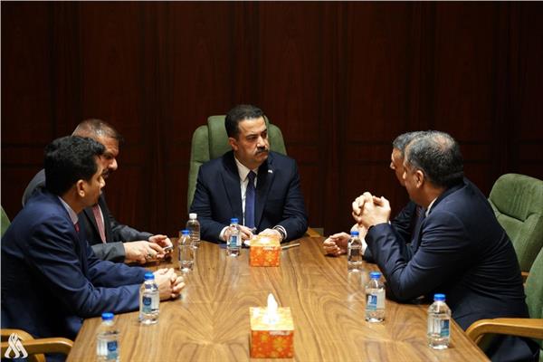 بعد حادث تدافع ملعب جذع النخلة .. رئيس الوزراء العراقي يصل البصرة