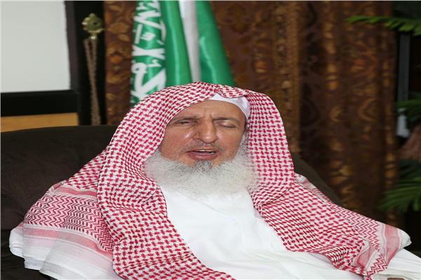 مفتي السعودية: إحراق نسخ المصحف بالسويد استفزاز يؤجج الفتن والتطرف