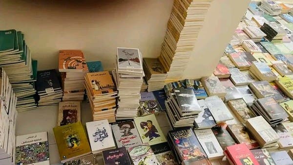 “كتبها تفسد أخلاق الطلاب”.. جامعة سودانية توصد أبواب مكتبة ضخمة!