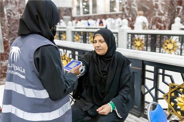 شؤون الحرمين تقدم خدمات ميدانية بجودة عالية لخدمة المعتمرين والمصلين