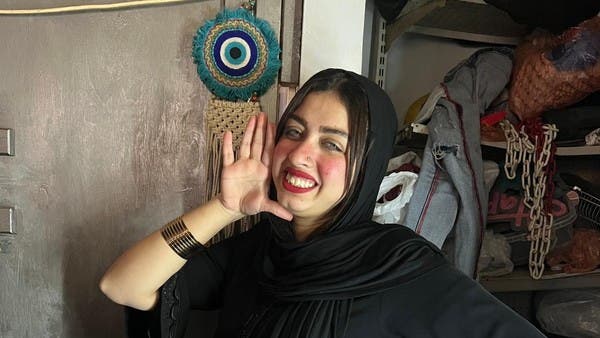 بعد “أنوش”.. ما قصة “وردة” فتاة العباءة التي أوقفتها السلطات بمصر؟