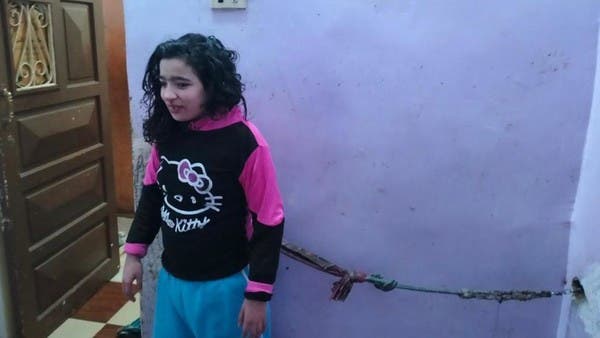لمنعها من قتل نفسها.. مصرية تعيش مقيدة بسلاسل منذ 10 سنوات