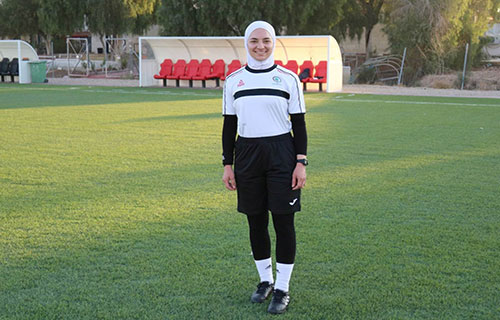 آلاء عمرو تحلم بإدارة مباراة في دوري المحترفين كحكم ساحة