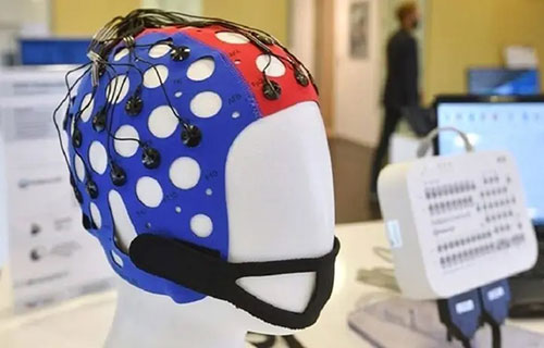 قبعة ذكية لعلاج الزهايمر!