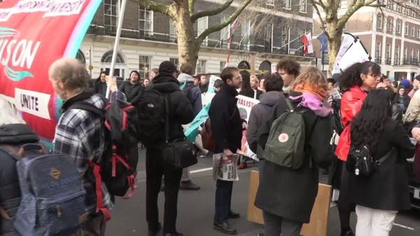 إضراب نحو نصف مليون موظف في بريطانيا