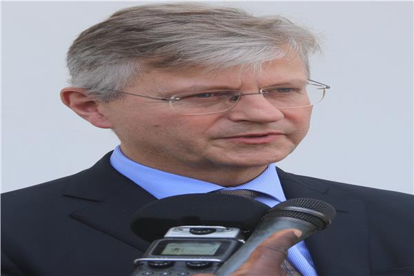 لاكروا يختتم زيارة 3 بعثات لحفظ السلام في الشرق الأوسط ويتوجه إلى الأردن