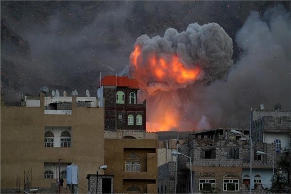 قتلى وجرحى إثر تفجير يستهدف آلية عسكرية في أبين جنوبي اليمن 