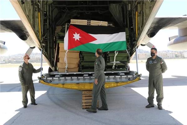 صور | الأردن يجمع التبرعات واستمرار إرسال فرق الإغاثة لسوريا وتركيا