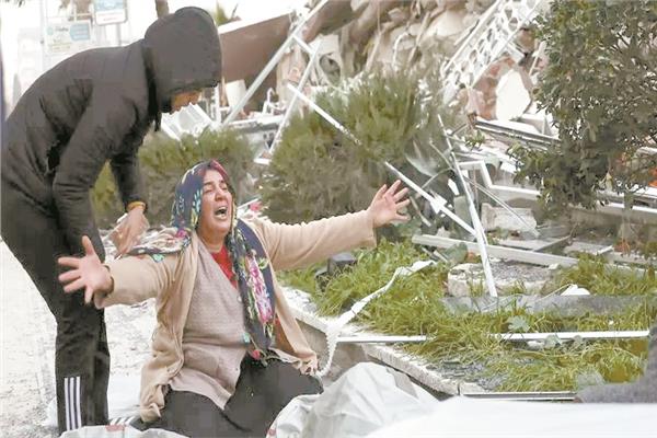 ارتفاع ضحايا زلزال تركيا وسوريا لنحو 18 ألف قتيل|«فيتش»: تقدر الخسائر بـ 4 مليارات دولار