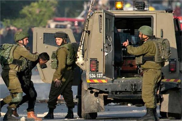 اشتبكات بين قوات الاحتلال الإسرائيلي وفلسطينيين بنابلس
