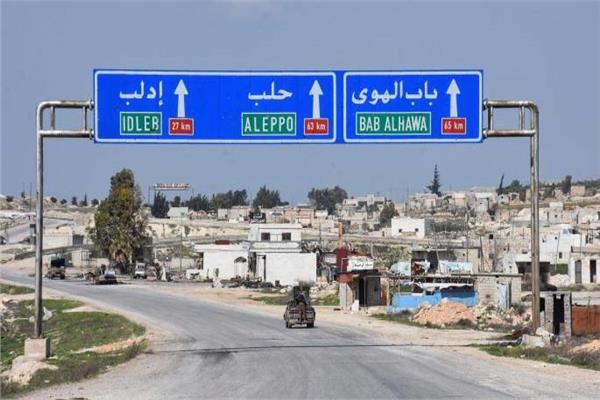 دمشق تفتح معابر إنسانية مع المناطق الخاضعة للمسلحين بمحافظة إدلب