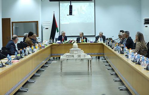 وفد رجال أعمال ليبيين لأول مرة في فلسطين توقيع مذكرة لتعزيز التجارة والاستثمار المشترك