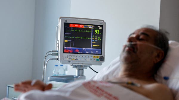 شرب بوله وصمد أياماً تحت أنقاض الزلزال.. فماذا يقول الطب؟