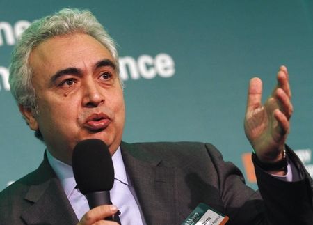 روسيا والصين يشعلان أسواق الطاقة.. والحظ أنقذ أوروبا