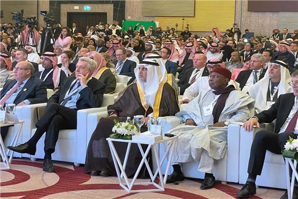 أمين عام منظمة التعاون الإسلامي يشارك في أعمال منتدى الرياض الإنساني الدولي