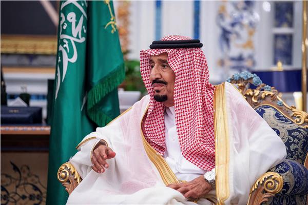 خادم الحرمين الشريفين يهنئ الشعب السعودي بيوم التأسيس
