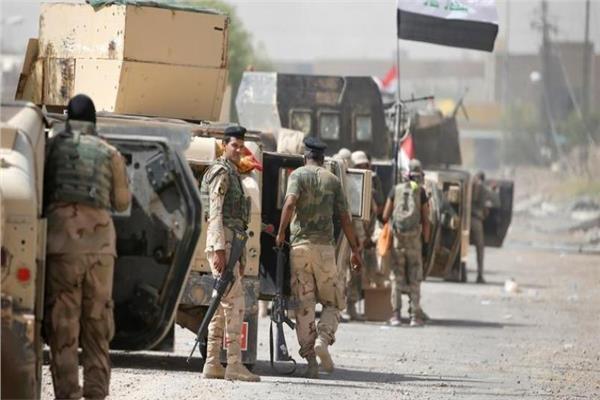 قوة من الحشد الشعبي تتصدى لهجوم شنه تنظيم داعش في ديالي بالعراق