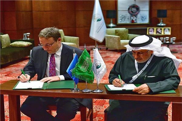 مركز الملك سلمان للإغاثة يوقع برنامجين تنفيذيين بقيمة 6 ملايين دولار لدعم الشعب اليمني