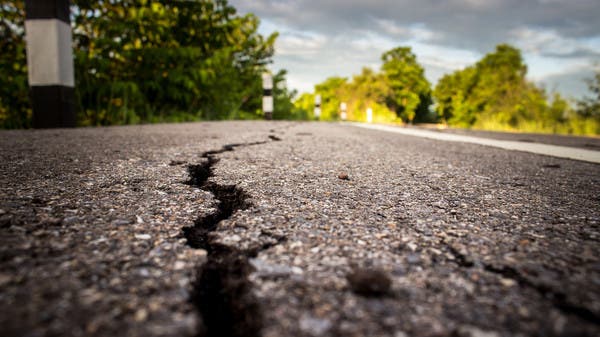 هل فعلاً تتوهج السماء قبيل وقوع الزلازل؟ وما السبب؟