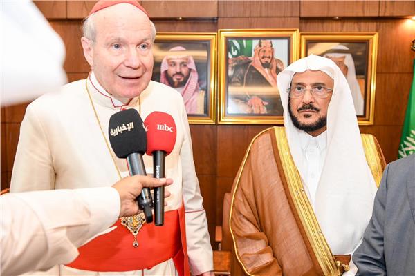 «آل الشيخ»: نخطو خطوات كبيرة في تصحيح المفهوم الخاطئ الذي تسبب به دعاة الفتن