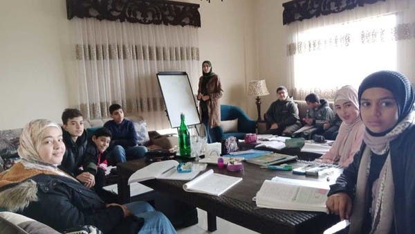 إضراب في مدارس لبنان.. ومعلّمات يستقبلن الطلاب بمنازلهن