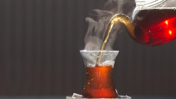 5 أضرار لشرب الشاي على معدة خاوية