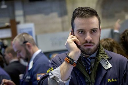 وول ستريت تعمق الخسائر بقوة بعد كارثة بنك سيليكون فالي