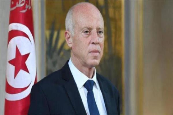 الرئيس التونسي: بعض الجهات الخارجية تحاول التدخل في شؤون البلاد