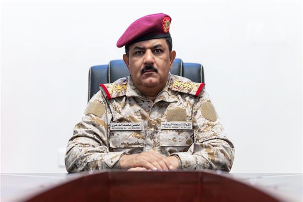 هجوم بطائرات مسيرة على موكب وزير الدفاع اليمني