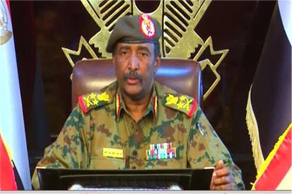 البرهان: نريد بناء قوات مسلحة مهنية لا يتم استغلالها في السياسة
