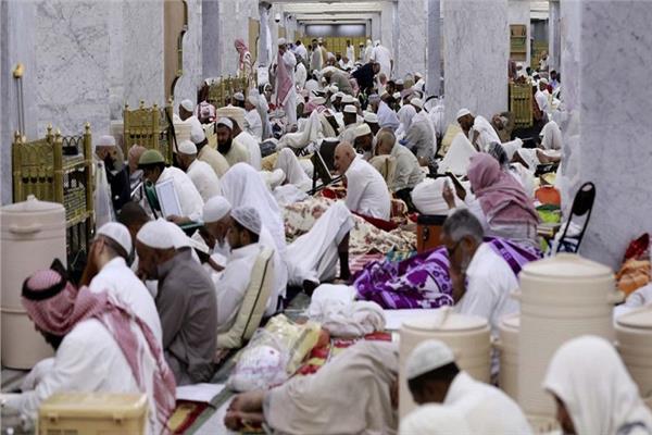 رمضان 2023| استقبال المعتكفين بالمسجد الحرام.. أبواب محددة وأماكن لا يسمح الدخول إليها