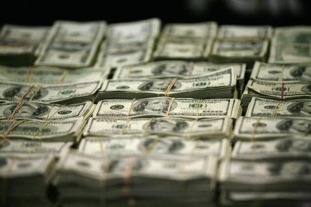 “الدولار سينهار وستكون أكبر خسارة لأمريكا”
