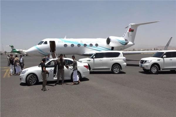 في زيارة نادرة.. وفد سعودي يصل صنعاء لإجراء محادثات مع الحوثيين