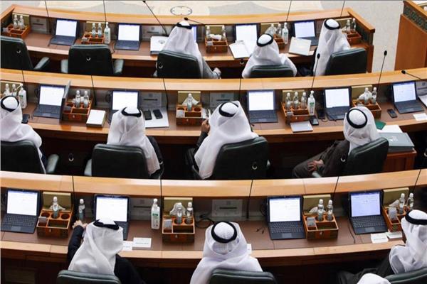 الكويت تشكل حكومة جديدة برئاسة الشيخ أحمد النواف