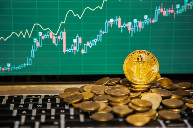 البيتكوين تهوى أدنى الـ 30 ألف مجددًا..بعد تصريحات مفاجئة من الفيدرالي