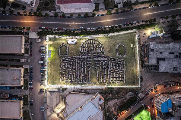 طلاب هندسة الإسكندرية يشكّلون إفطارهم السنوي بتجسيد مسجد قبة الصخرة